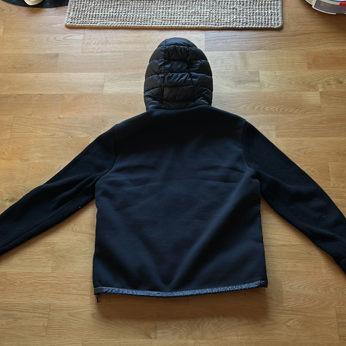 Svart hybridjacka från Colmar, strl 52 - 3