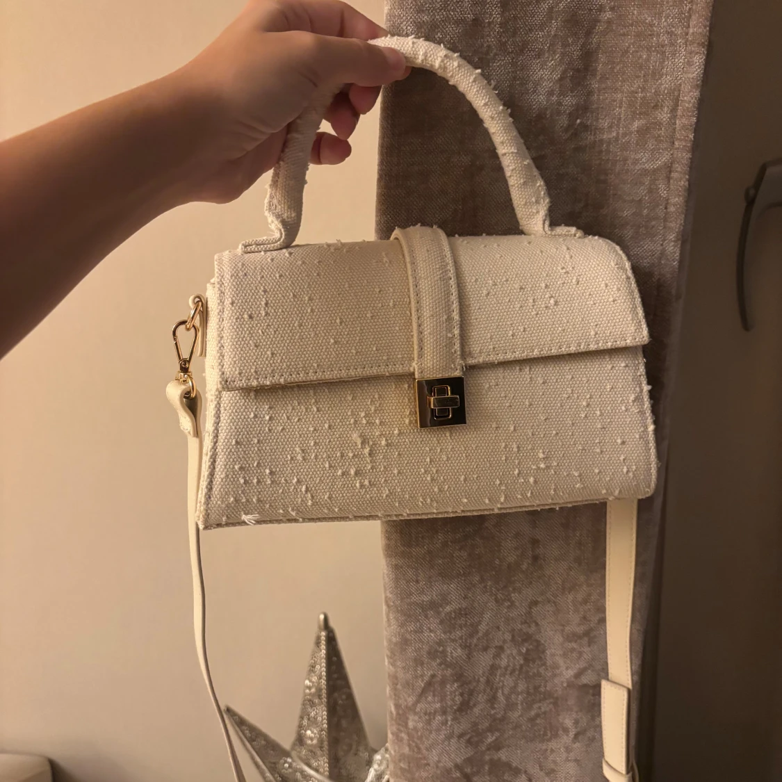 Vit handväska från H&M