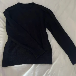 Stickad tröja - Stickad tröja från ellos i bra skick storlek S🩷 bara använd få gånger