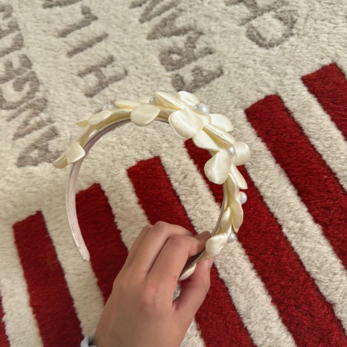 Diadem med blommor och pärlor - 2