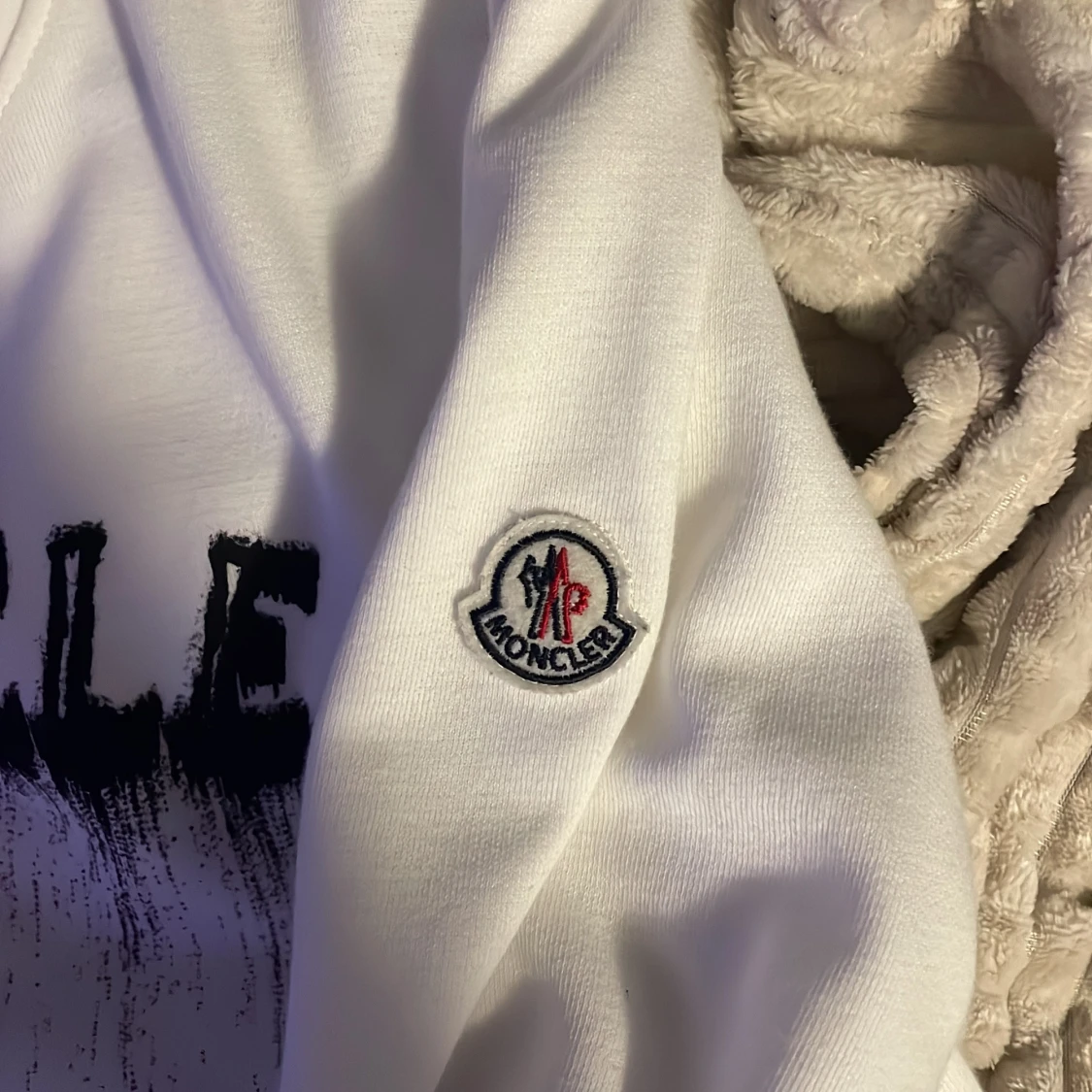 Vit sweatshirt från Moncler.  S/M - 2