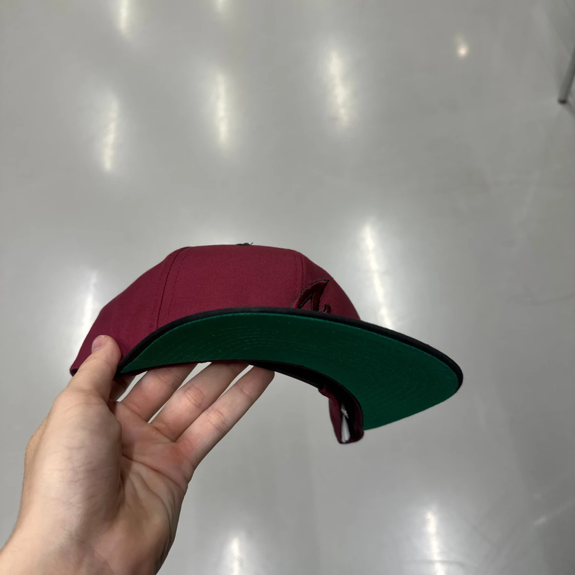 Vinröd Atlanta Braves keps - 1