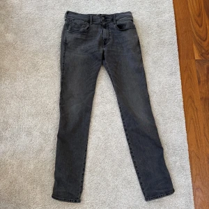Replay jeans - Replay jeans slimfit. Storlek 32w 34L. 