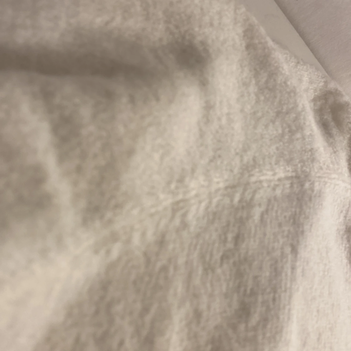 Vit stickad tröja från 157 - 3