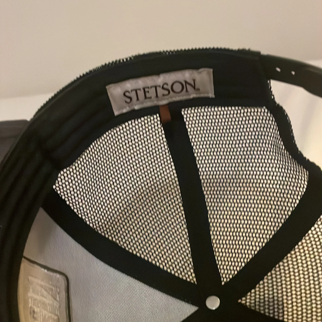 Stetson truckerkeps svart och grå - 2