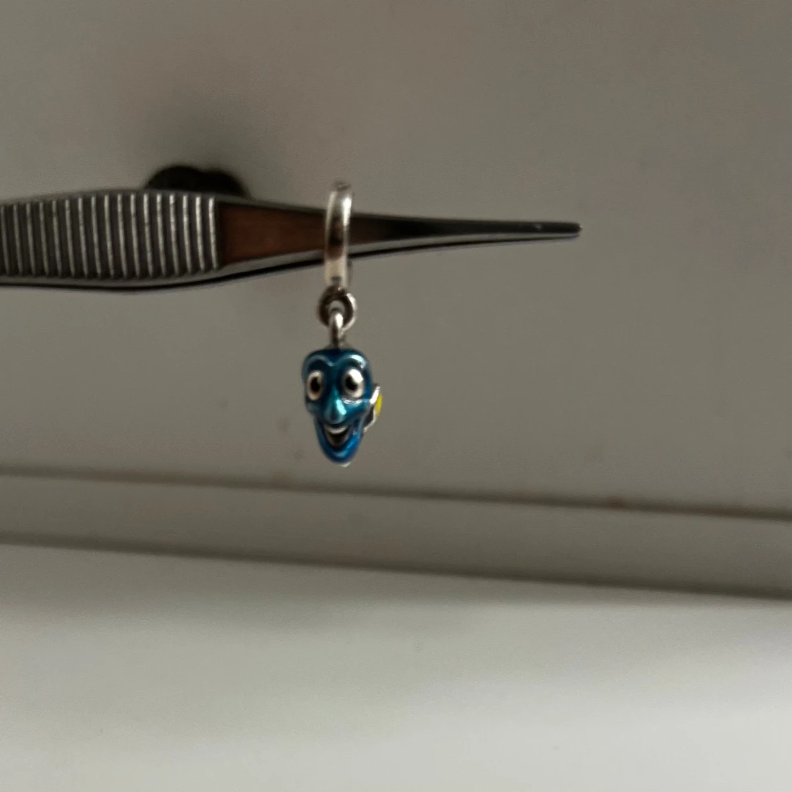 Pandora Dory berlock i silver och blått - 2