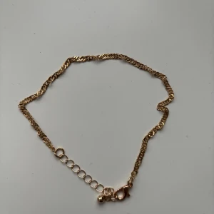 Fotlänk - Fin fotlänk som är i ett mycket bra skick då den aldrig är använd 