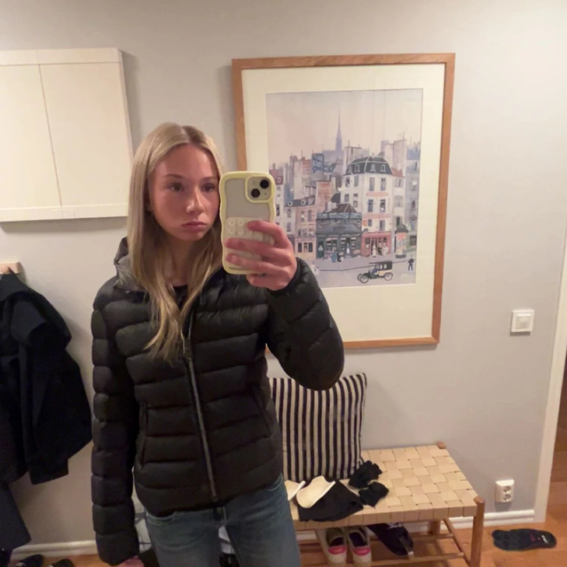 Svart dunjacka med huva från Colmar - 1