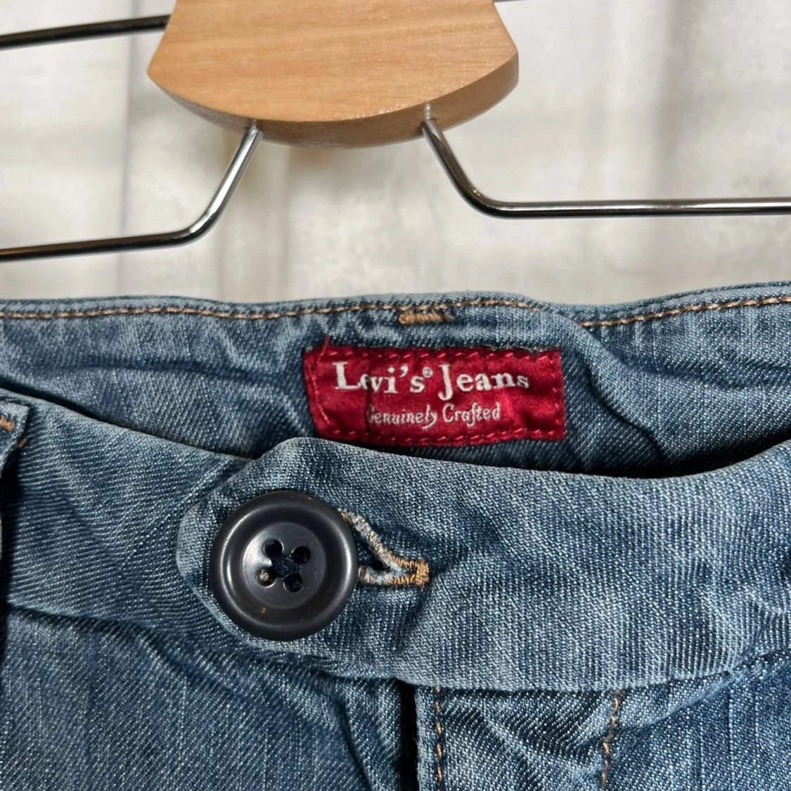 Levi's blå jeans med knappar - 2