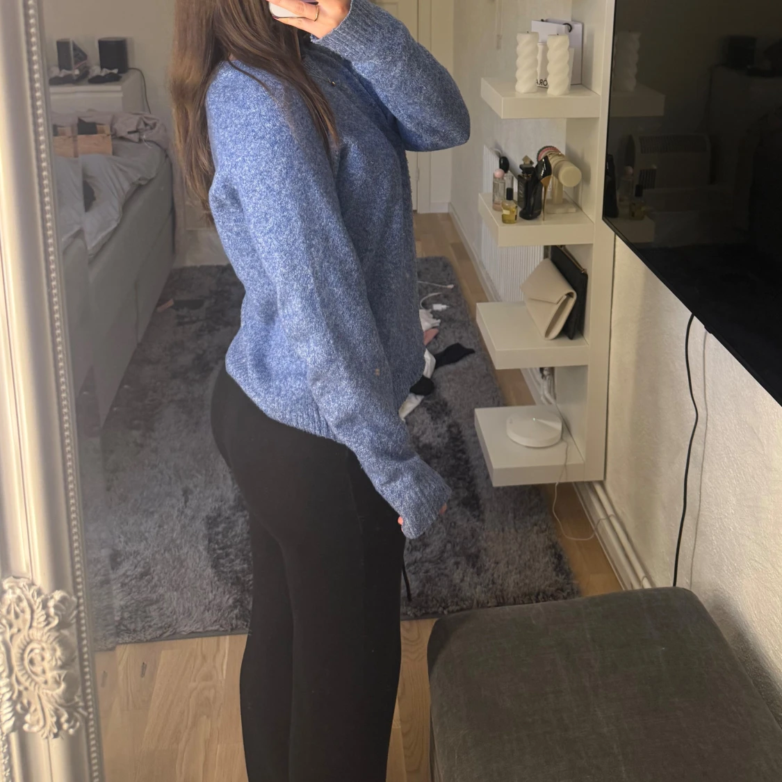 Blå stickad tröja med rund hals - 3