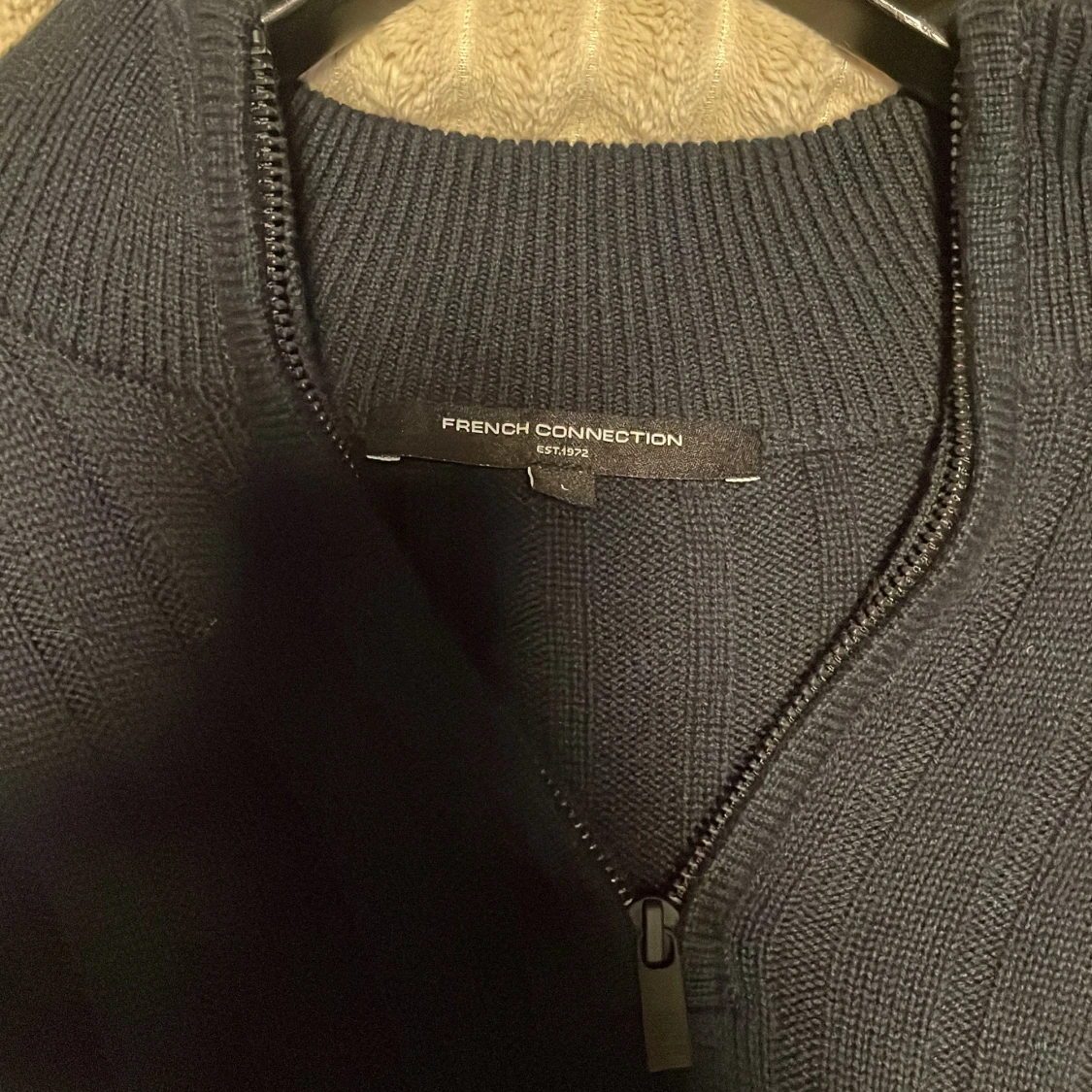 Marin blå ribbad tröja från French Connection - 2
