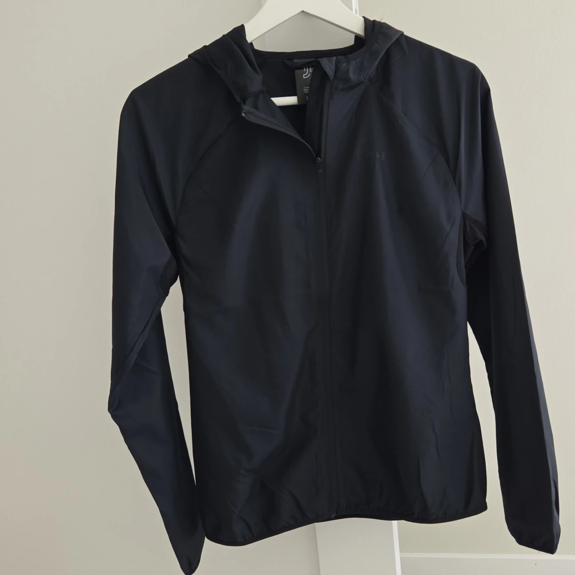 Svart vindjacka från Johaug XS