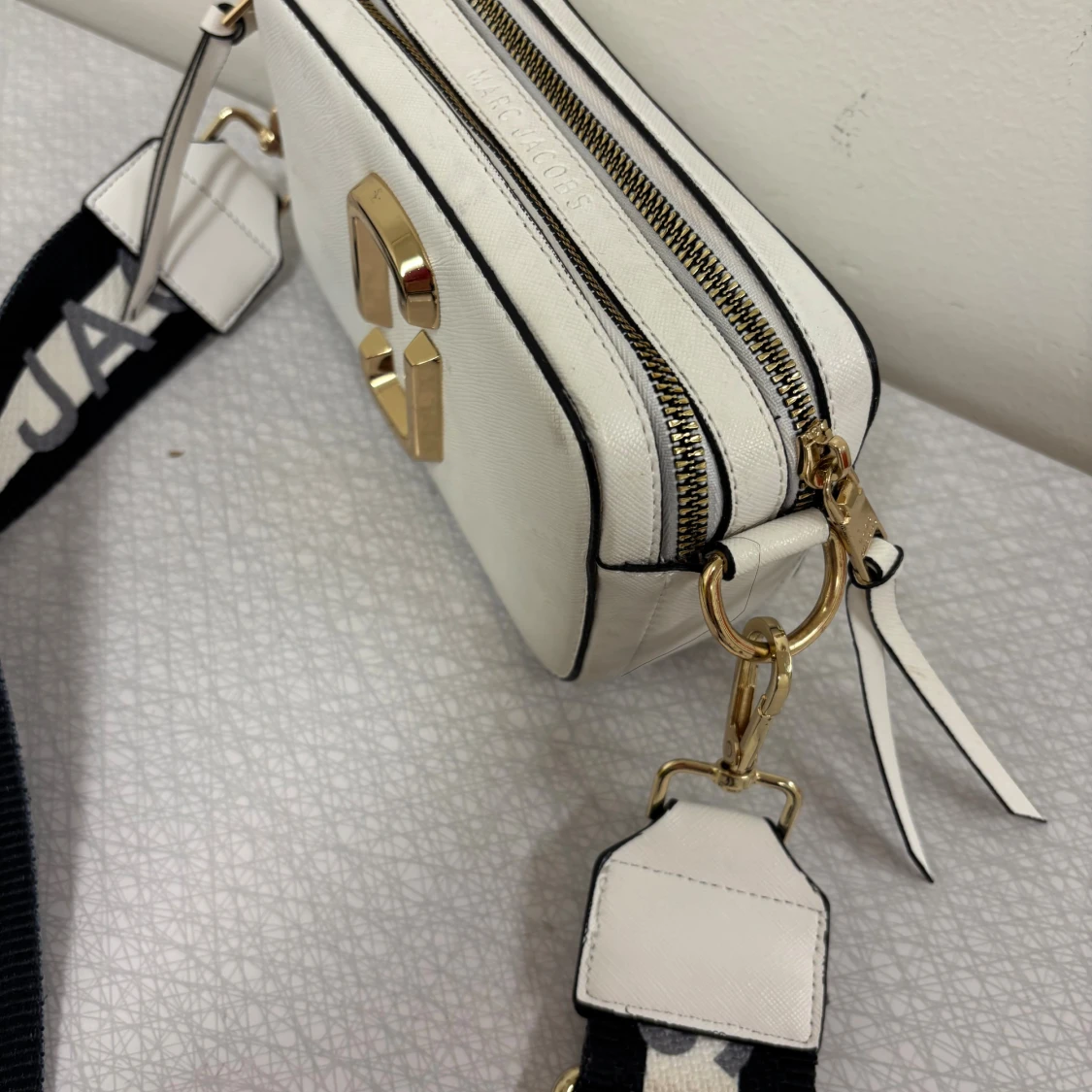 Vit axelväska från Marc Jacobs - 1