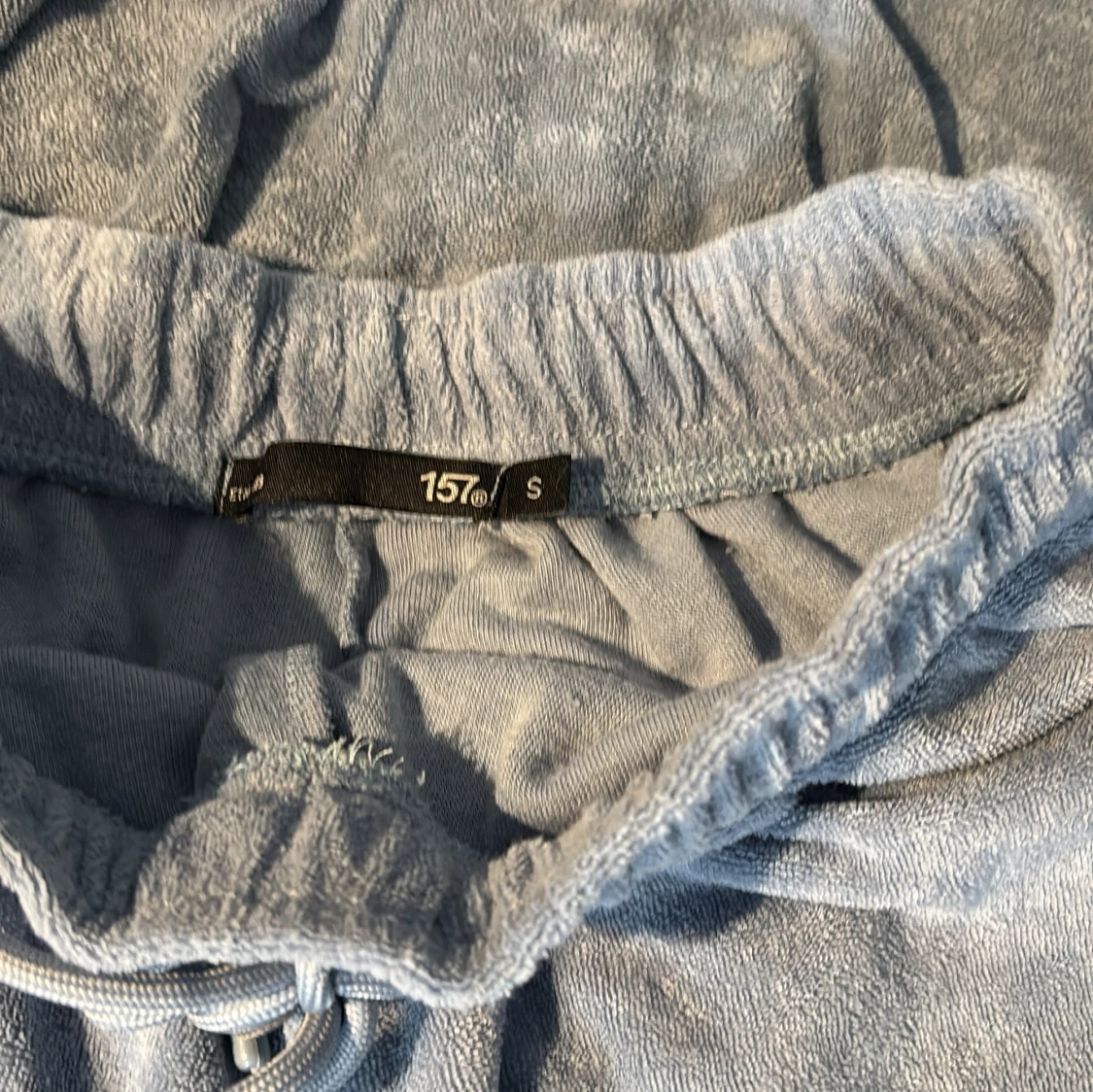 Blå frottéshorts från 157, strl S men skulle rekommendera för dom som var M - 2