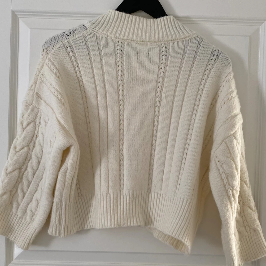 Vit stickad tröja från SHEIN - 1