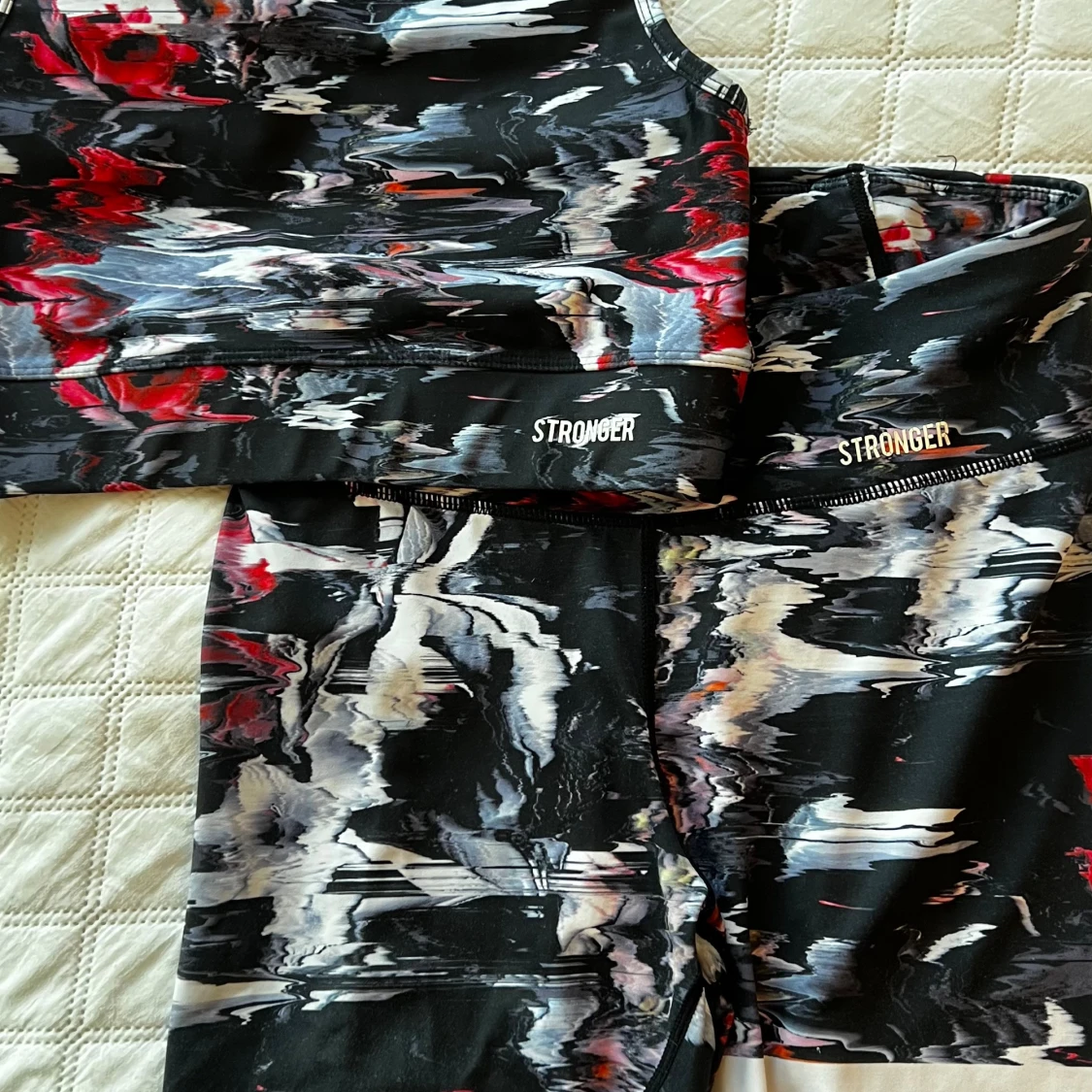 Stronger träningstights och topp - 2