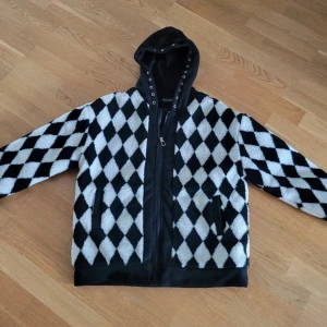 Oversize Jacka Hellcatpunks - Original price: ¥12,800. Brand new Hellcat Punks fleece jacket with a diamond pattern. 