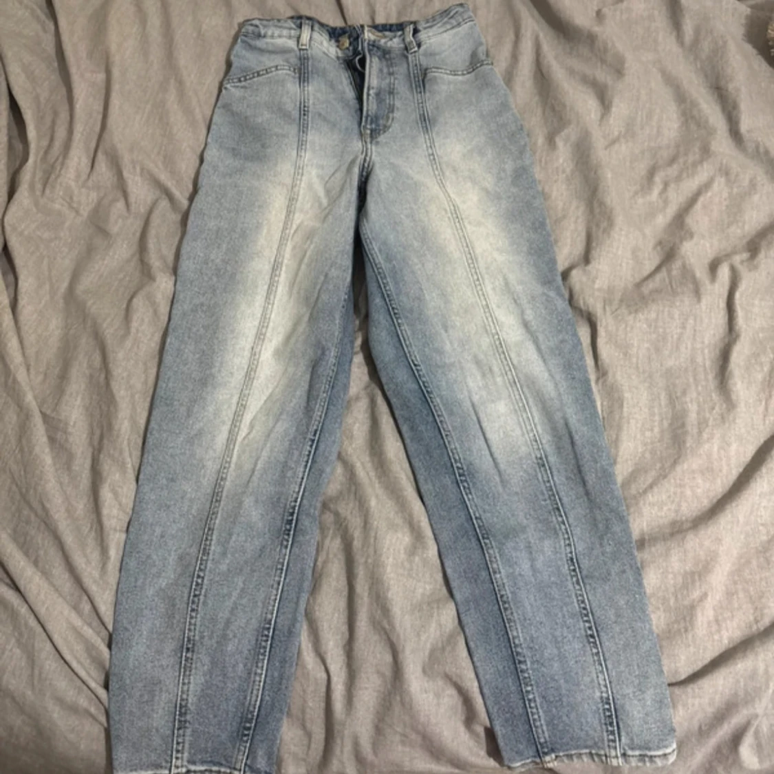 Ljusblå straight jeans från H&M