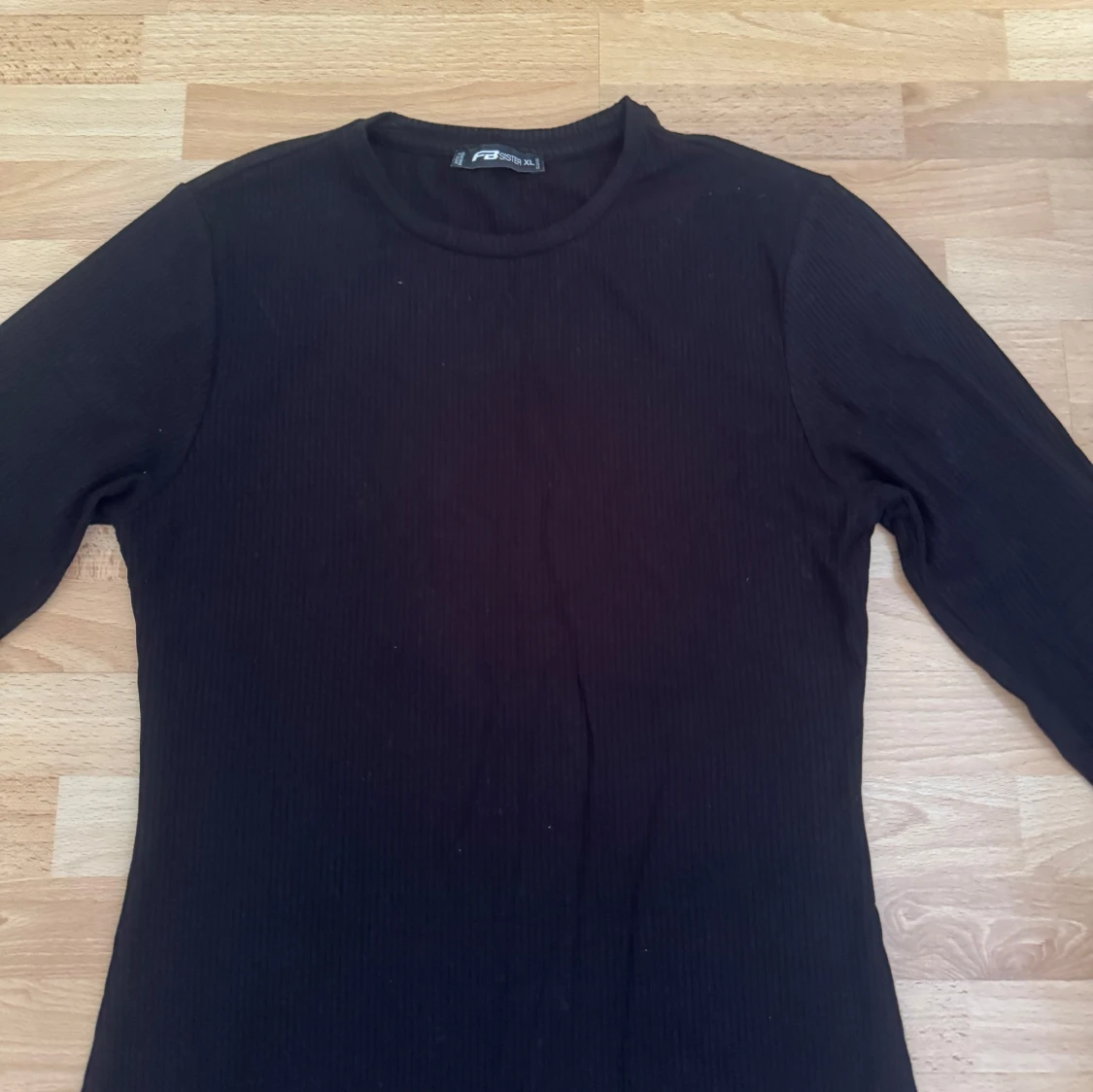 Svart ribbad klänning FB Sister - 2