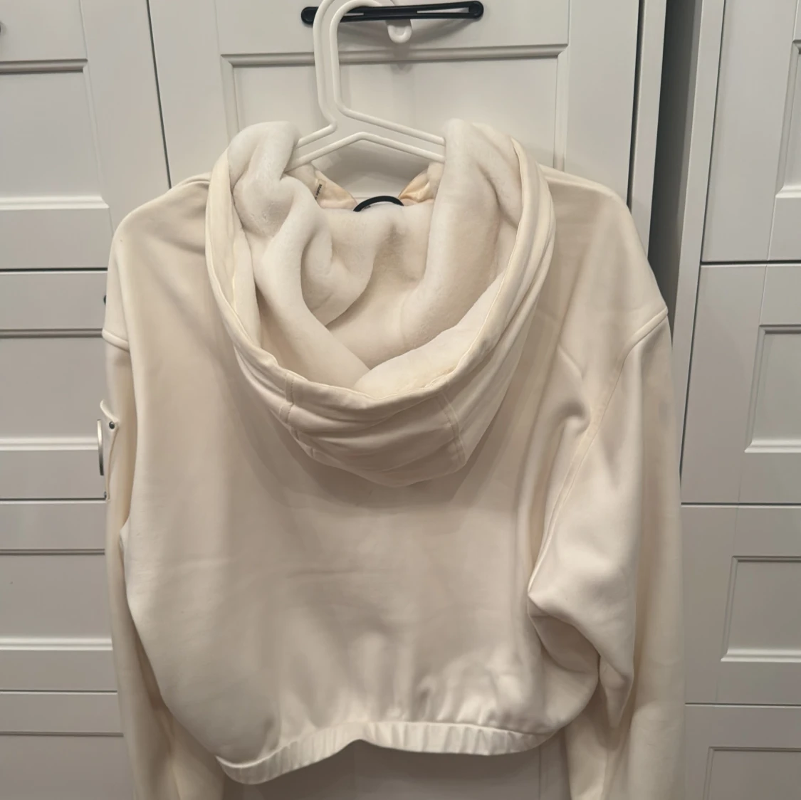 Vit hoodie från Moose Knuckles XS - 3