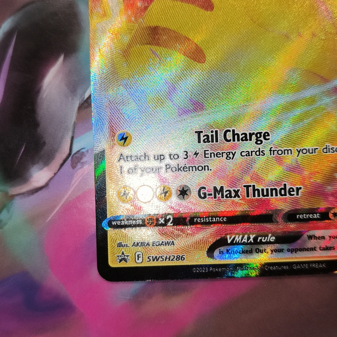 Pokémon Trading Card Game - Pikachu VMAX - 2