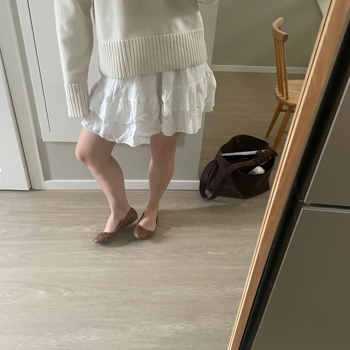 Vit volangkjol i bomull - 1