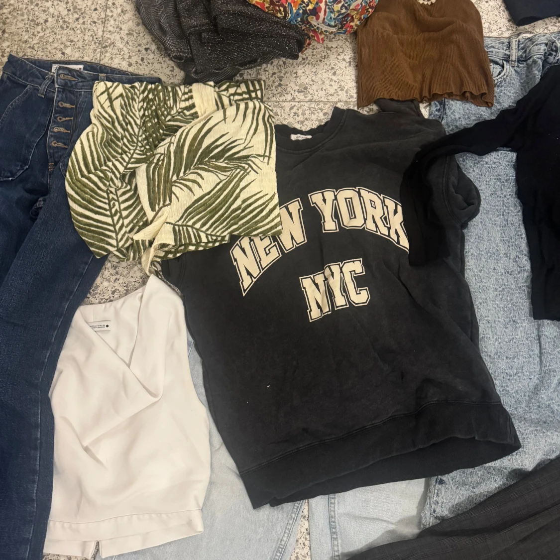 Stort klädpaket – storlek XS - 2