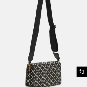 By malene birger  - Som ny, toppenskick! Inte haft länge❤️Pris kan diskuteras!