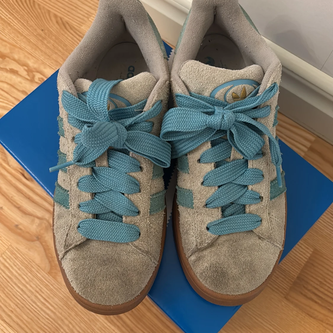 Adidas Campus i mocka, grå och blå - 2