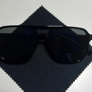 Solglasögon - Trendiga solglasögon perfekt till sommaren. Helt nya. 