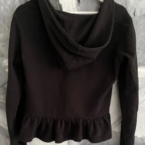 Hoodie  - Fin o oanvänd🌸