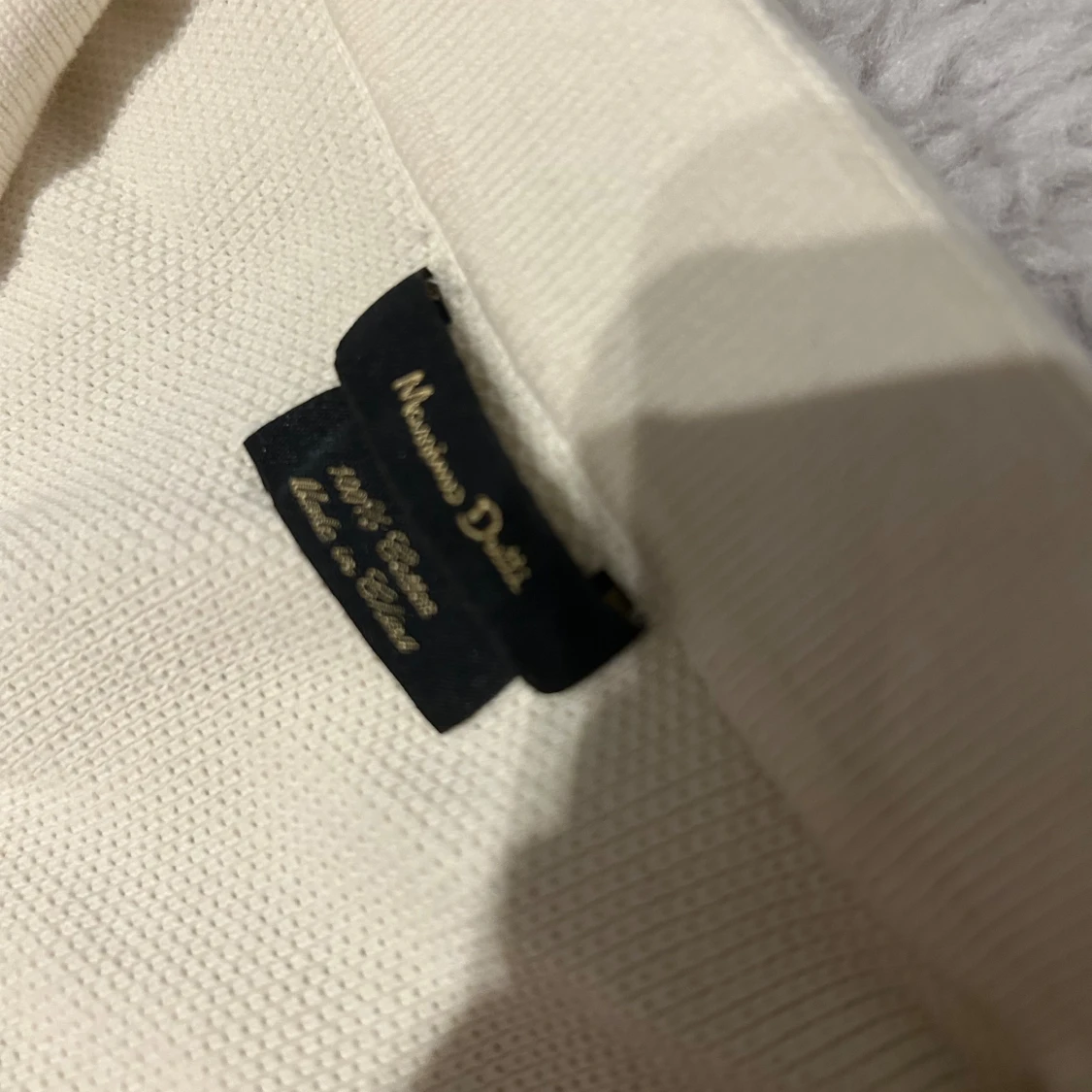 Vit pikétröja i silke från Massimo Dutti - 1