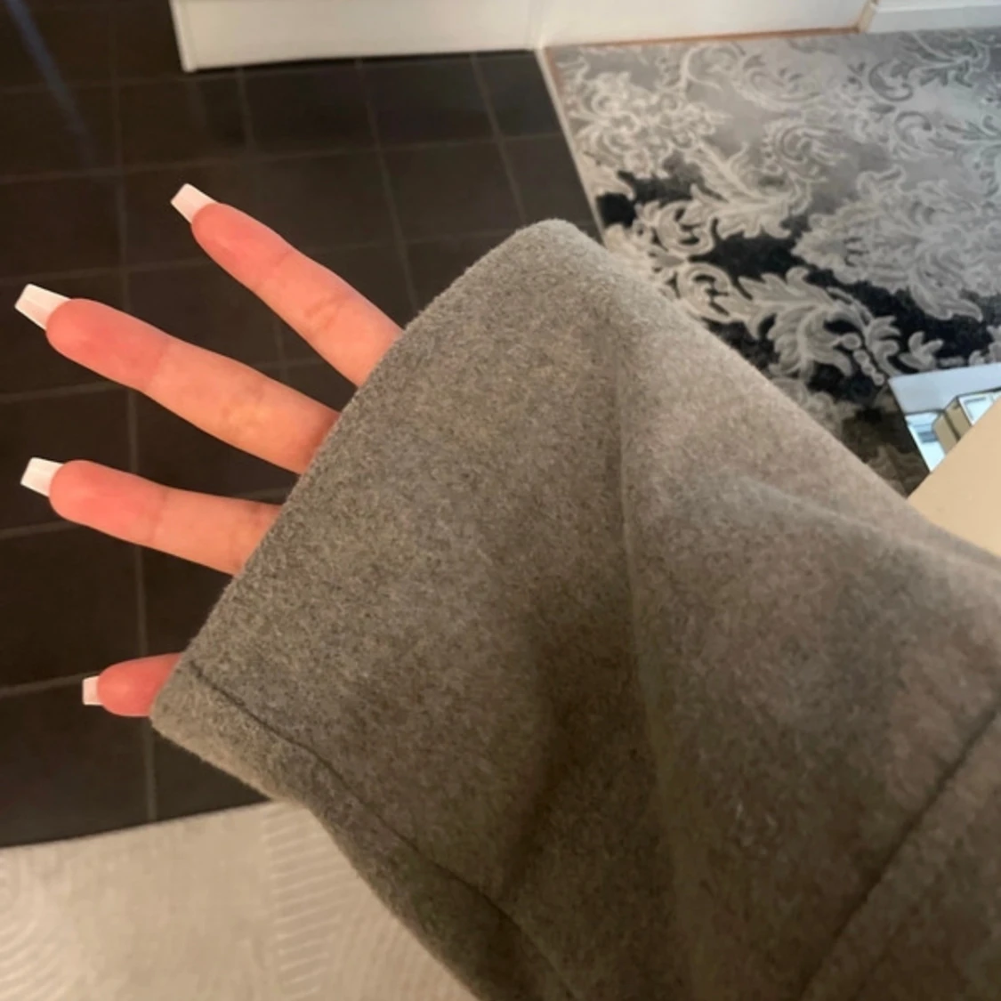 Grå omlottkappa med bälte - 4