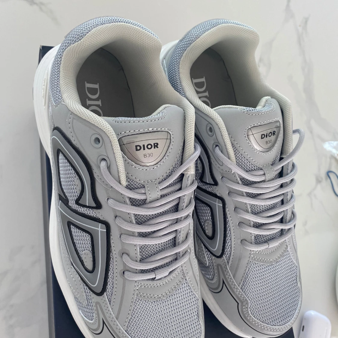 Grå Dior B30 - 3