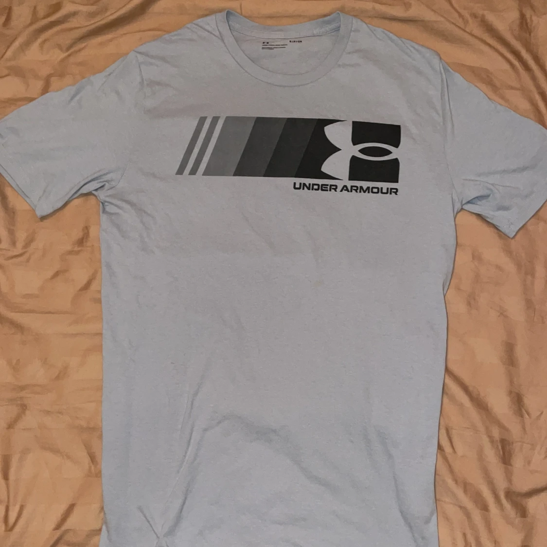 Under Armour t-shirt