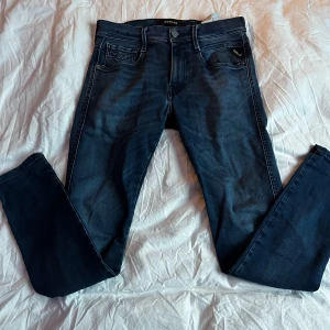 Replay jeans - Feta replay jeans i storlek 29/32. Skick 8/10. MVH