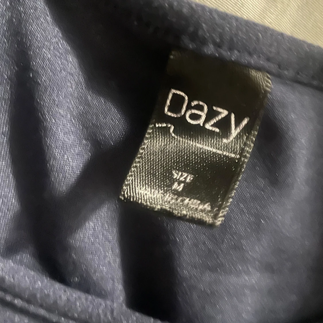 Mörkblå långärmad tröja från Dazy - 2