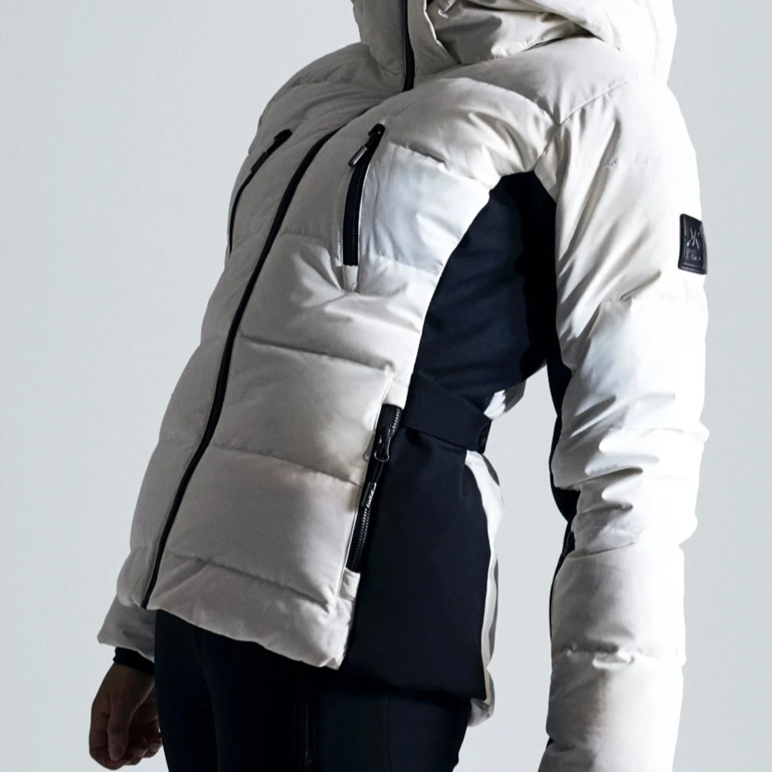 Revolution Race jacka