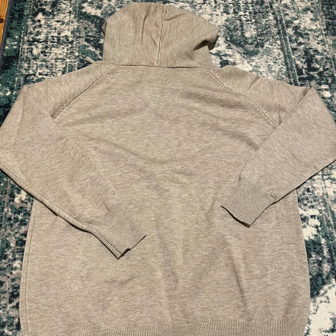 Beige kachmir hoodie med snörning - 1