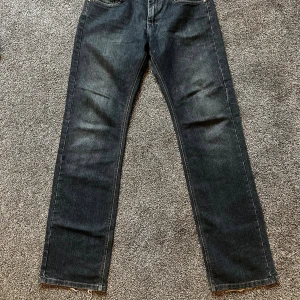 Mörkblå jeans från Batistini Jeans - Mörkblå raka jeans från Batistini Jeans. Straight leg passform 