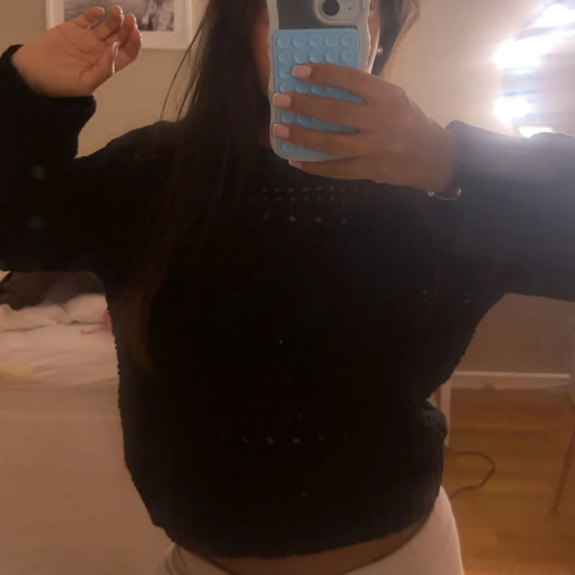 Svart stickad croppad tröja - 1