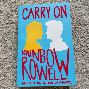 Carry On - Rainbow Rowell - Storpocket, oläst!! säljer även massor av andra böcker!!