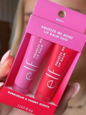 Elf och essence läppbalsam  - Helt nya och oöppnade Elf squeeze me lipbalm duo i cherry & bubblegum och ett essence juicybomb läppbalsam. De ligger i ett oöppnat lyko paket då jag ångrade och kunde inte returnera.