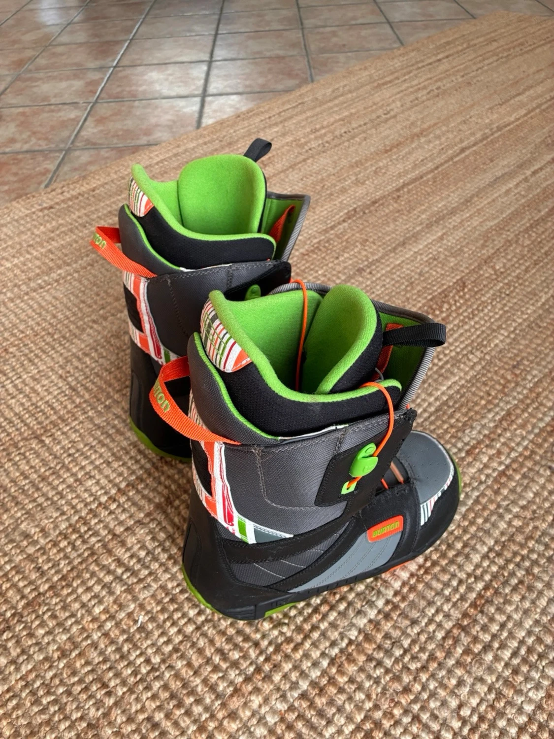 Snowboard boots - 1