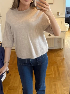 Other stories - Other stories stickad