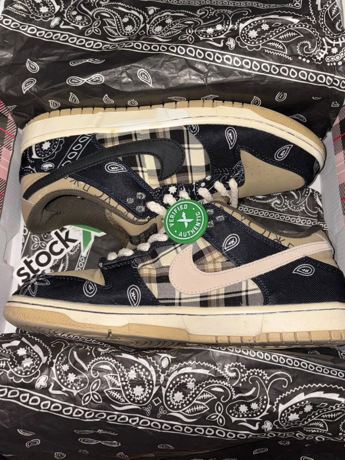 Nike SB Dunk Low Travis Scott Paisley