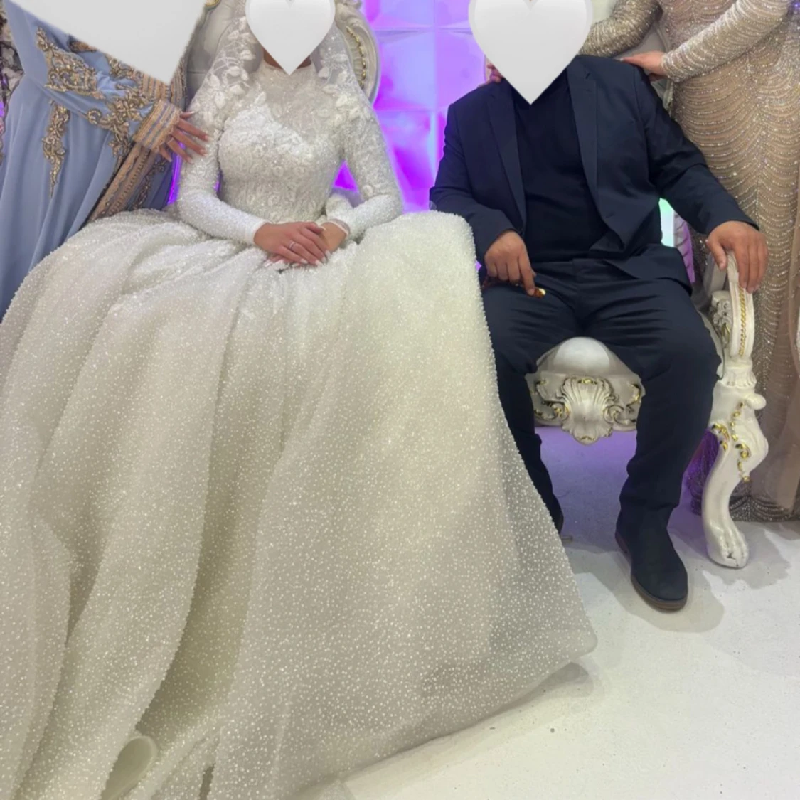 Glittrig brudklänning - 3