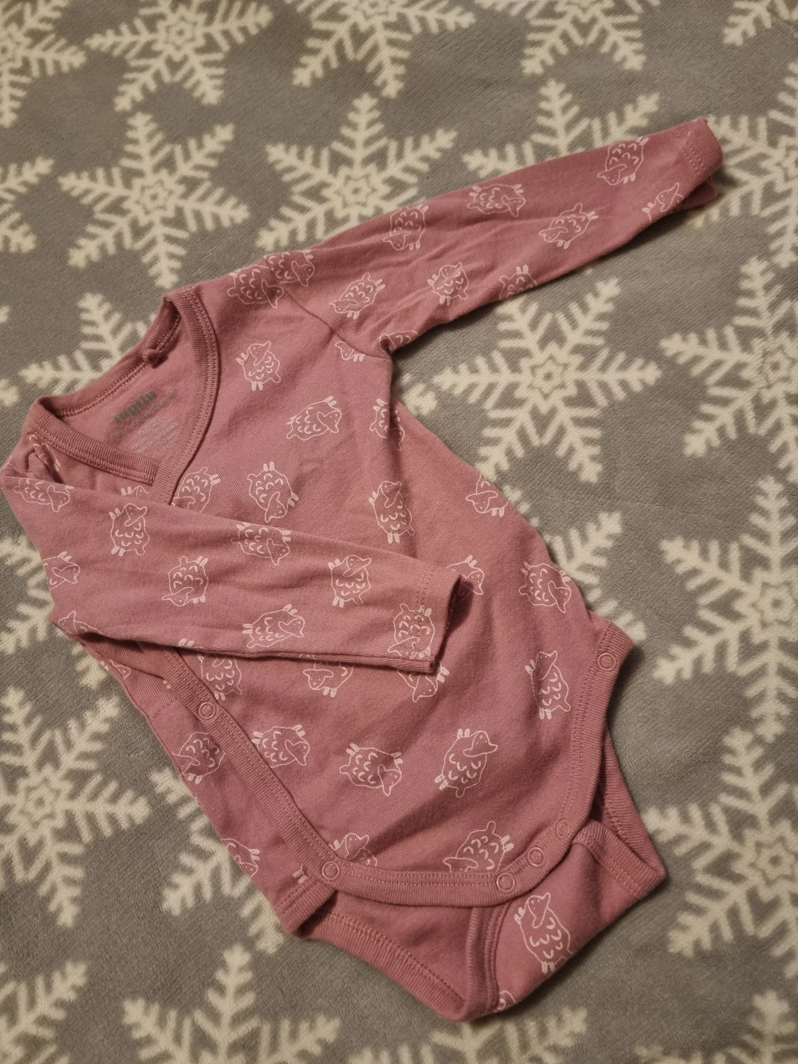 Rosa långärmad body från LUPILU