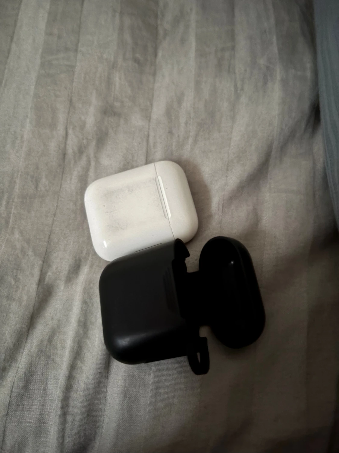 Apple AirPods 1 - 3