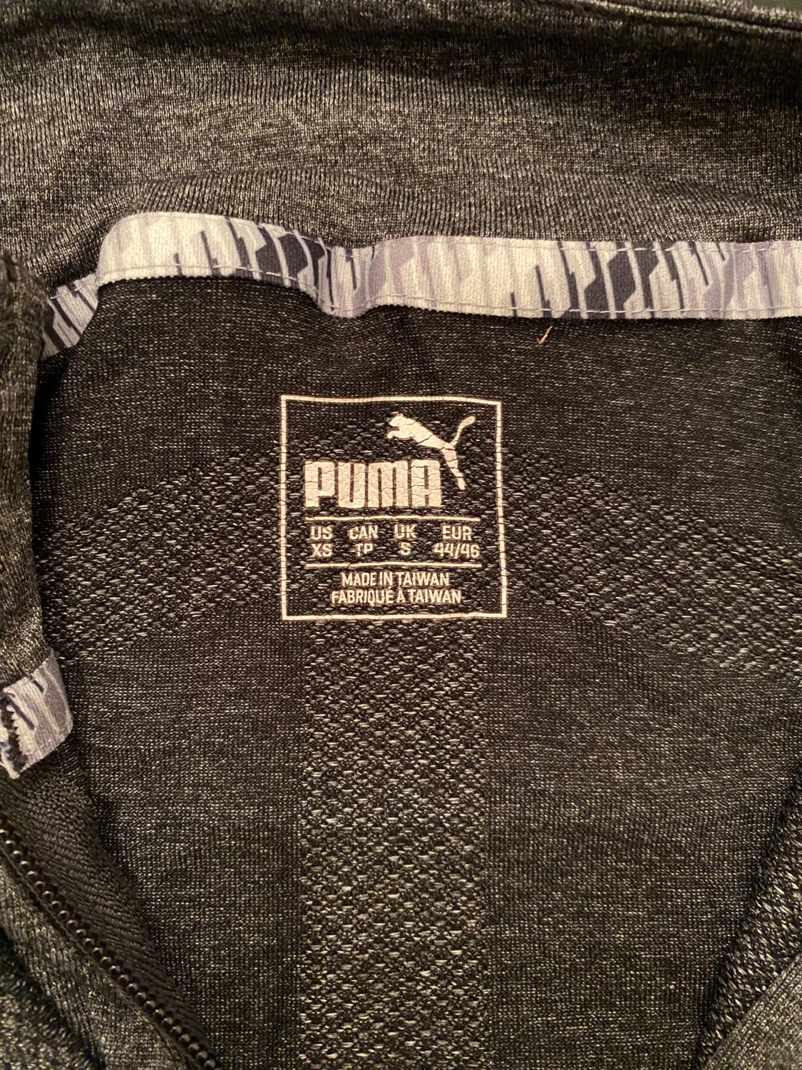 Grå sportig half zip topp från Puma - 2